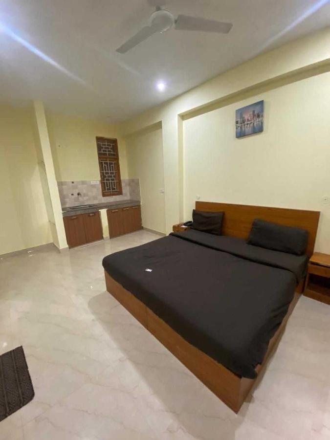 Hotel O Devansh Inn New Delhi Eksteriør billede