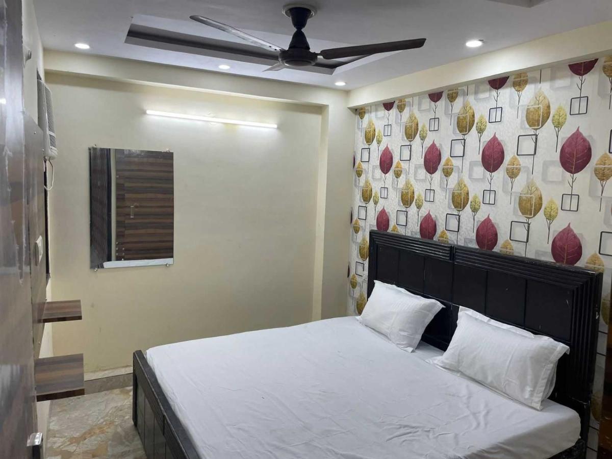 Hotel O Devansh Inn New Delhi Eksteriør billede